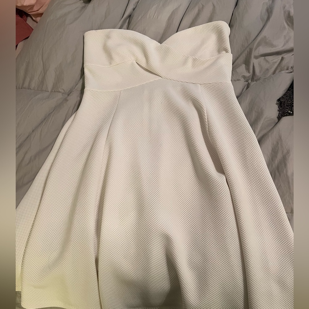 Strapless dress